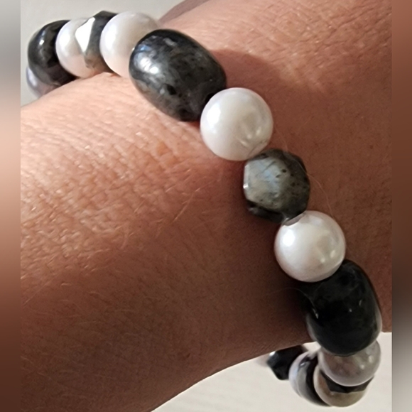 ⚪ Larvikite Pearl Bracelet - Picture 3 of 8